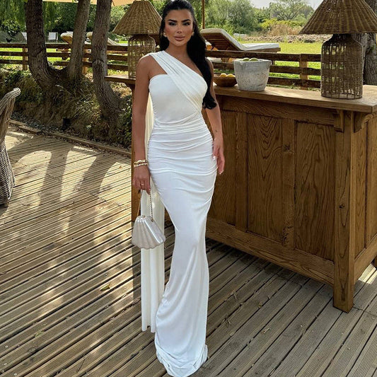 Robe longue Celestina | Élégance asymétrique avec beauté drapée