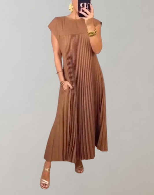 Solena | Robe maxi plissée en 100% polyester