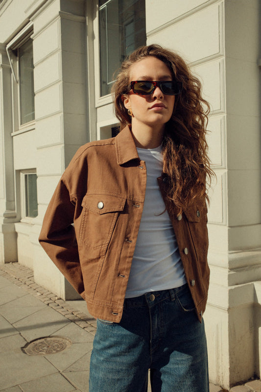 Gerda Veste Warm Sand – Vêtement d'extérieur élégant et décontracté pour dames