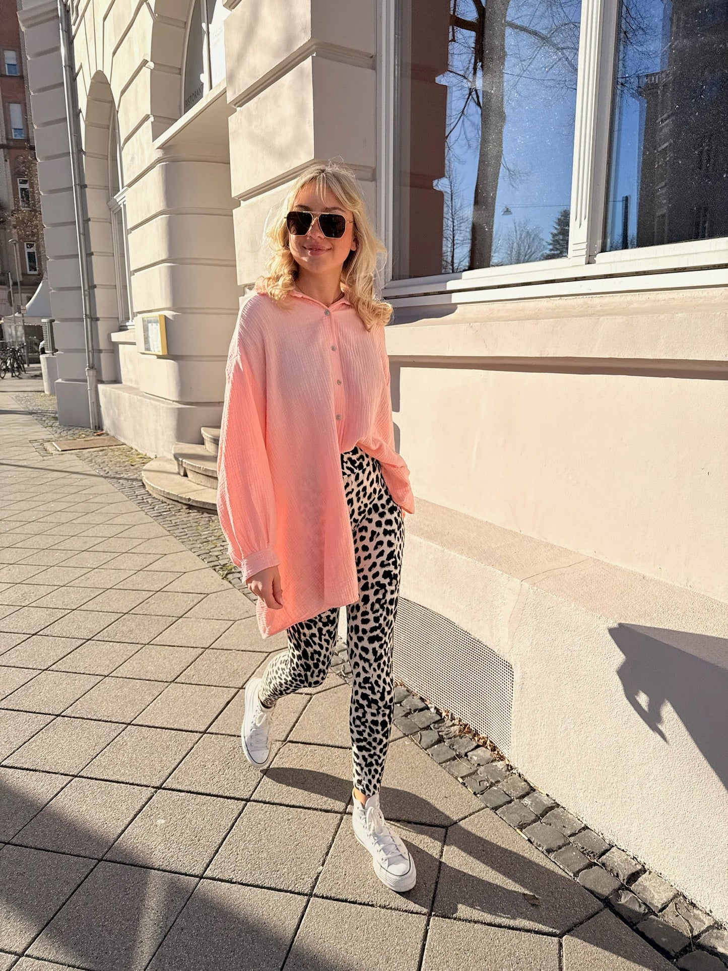 Tindra | Oversized skjortebluse i musselinbomuld