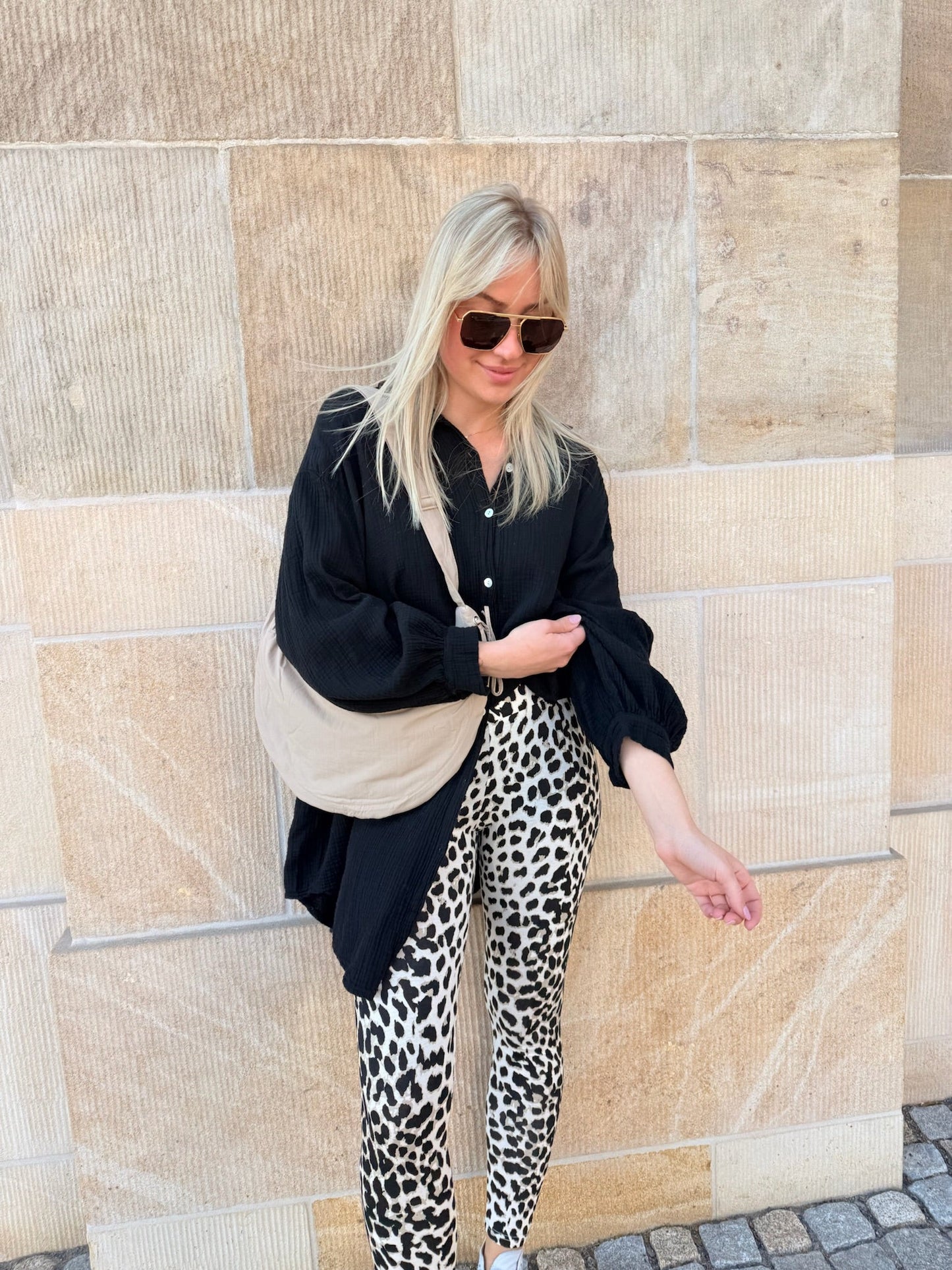 Tindra | Oversized skjortebluse i musselinbomuld