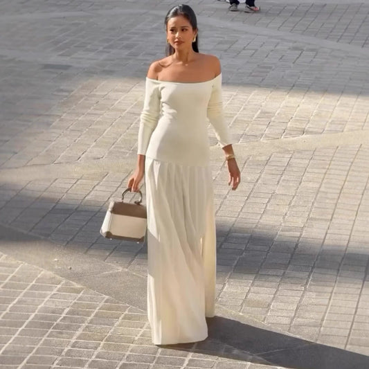 Robe femme épaules dénudées – haut ajusté – manche longue – jupe longue plissée