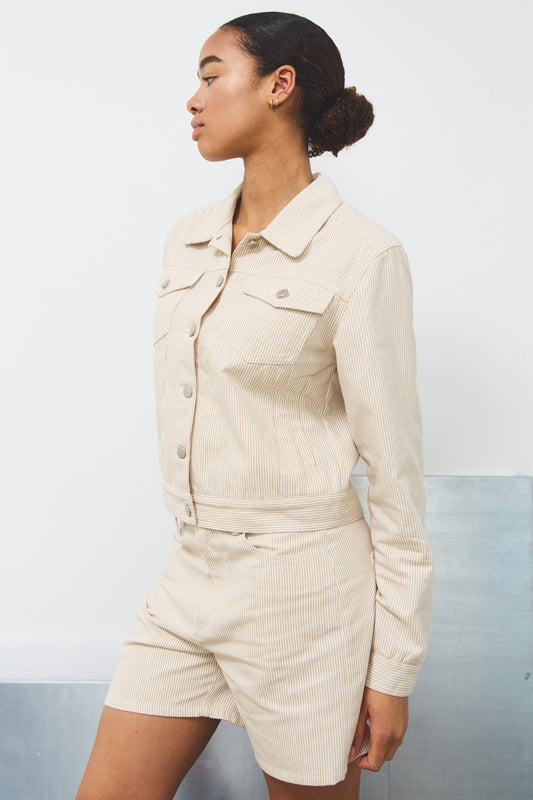 Josefin Sawyer Jacka Beige/Blanc – Vêtement d'extérieur tendance et léger pour femme