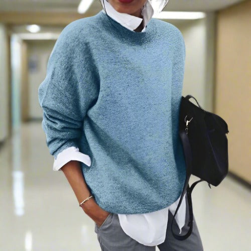 Astrina – Chunky knit oversized sweater with high neck and cozy knitted texture
