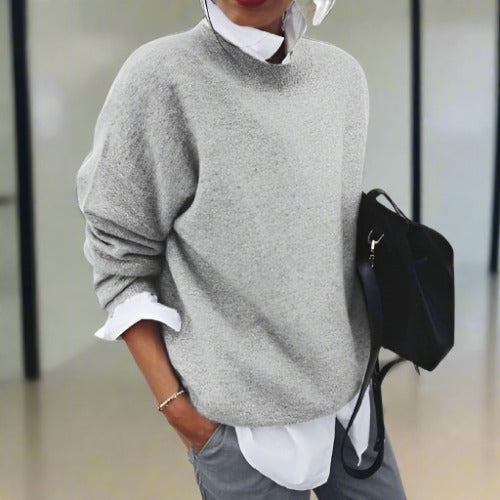 Astrina – Chunky knit oversized sweater with high neck and cozy knitted texture