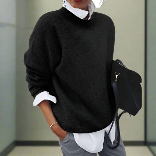 Astrina – Chunky knit oversized sweater with high neck and cozy knitted texture