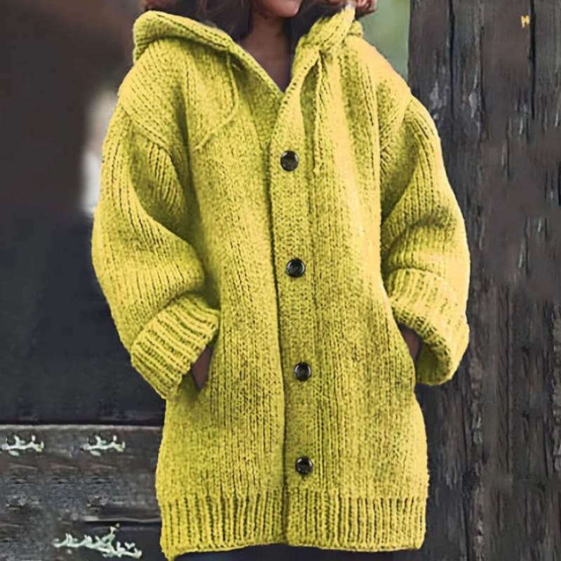 Sigrida - Oversize Damstickad Kappa med Huva och Stora Knappar