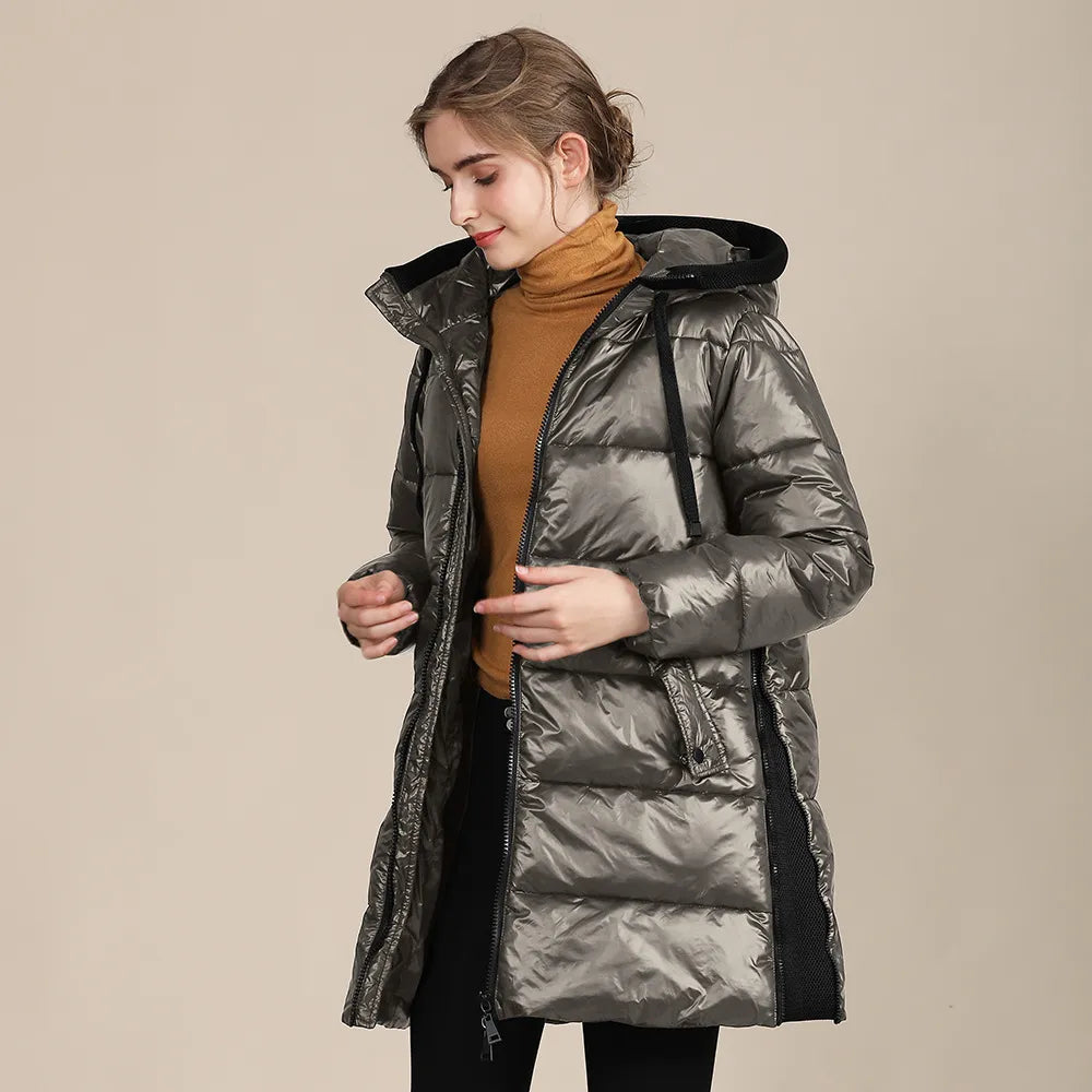 Soléya Dam Puffer Jacket with Hood – Winter Outerwear in Shiny Nylon