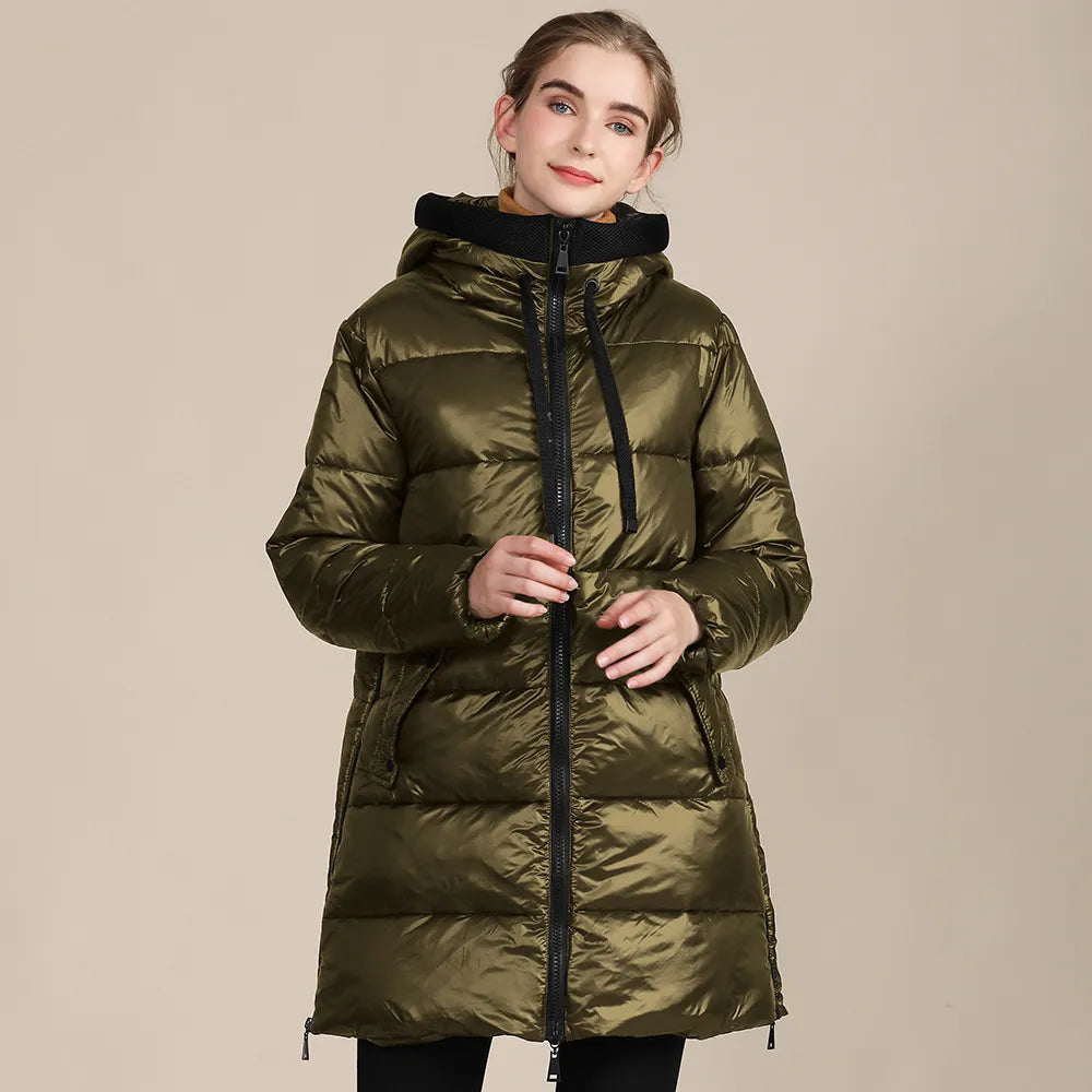 Soléya Dam Puffer Jacket with Hood – Winter Outerwear in Shiny Nylon