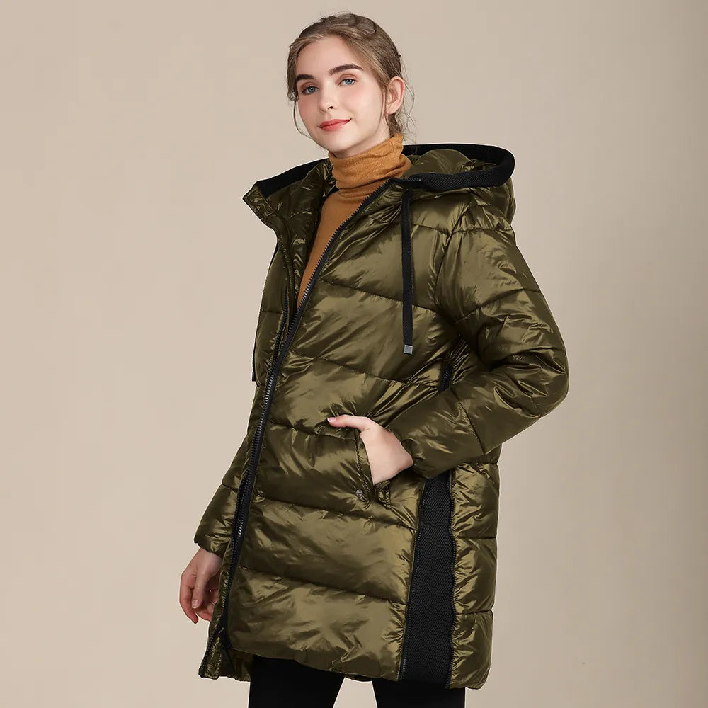 Soléya Dam Puffer Jacket with Hood – Winter Outerwear in Shiny Nylon