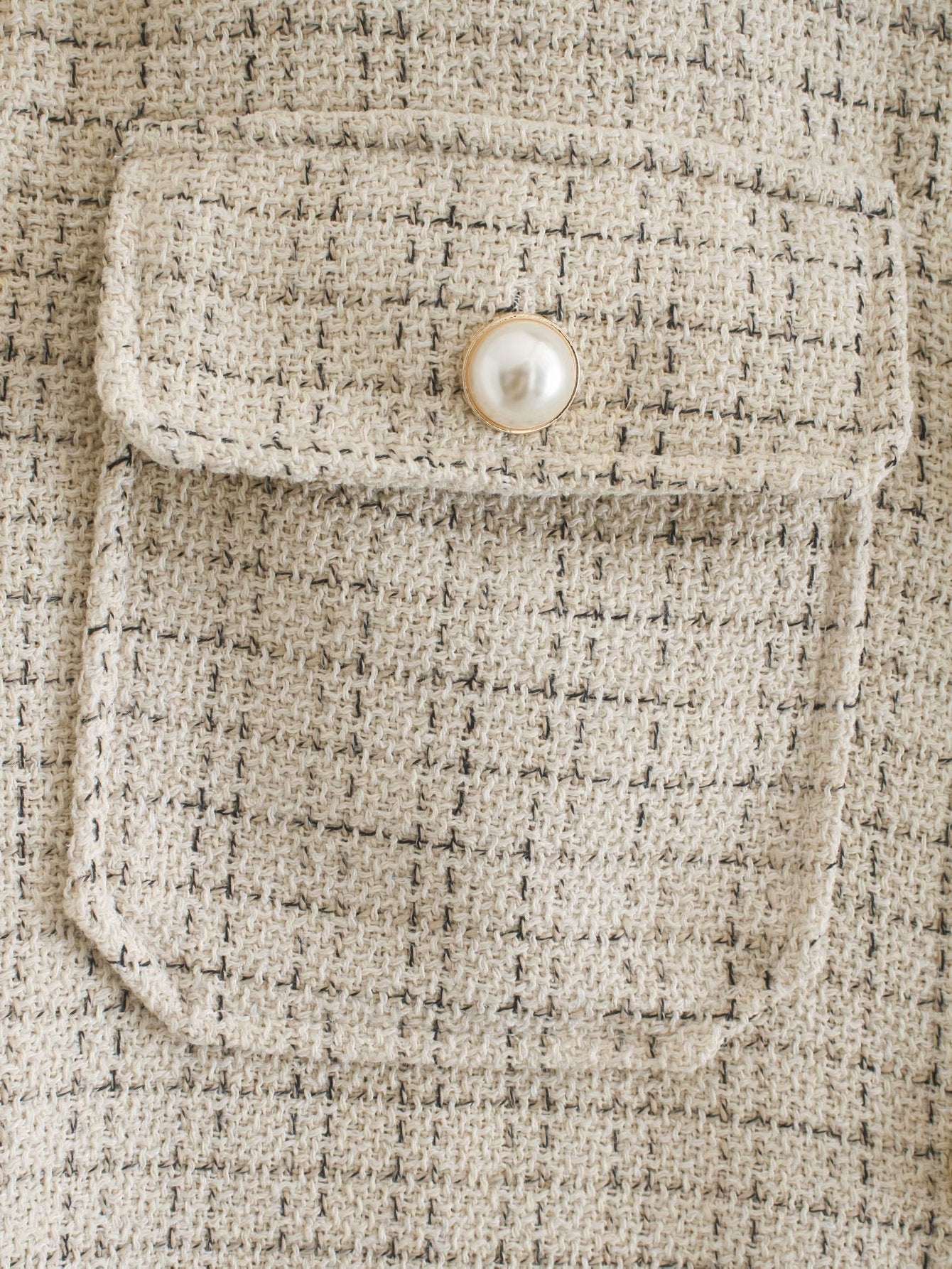 Célestea Chic Kappa with Pearl Buttons – Stylish Women's Outerwear