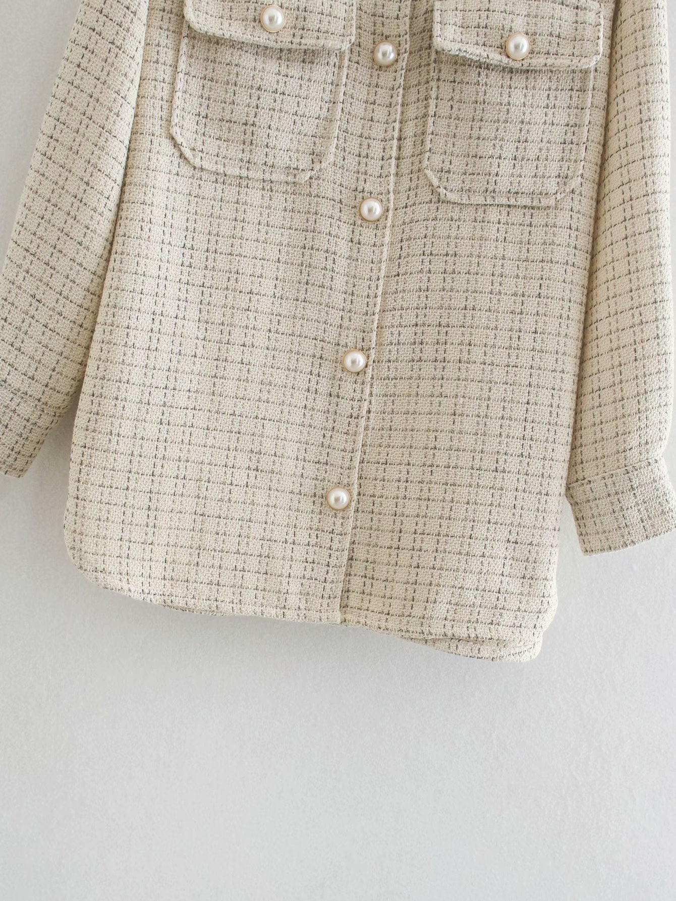 Célestea Chic Kappa with Pearl Buttons – Stylish Women's Outerwear