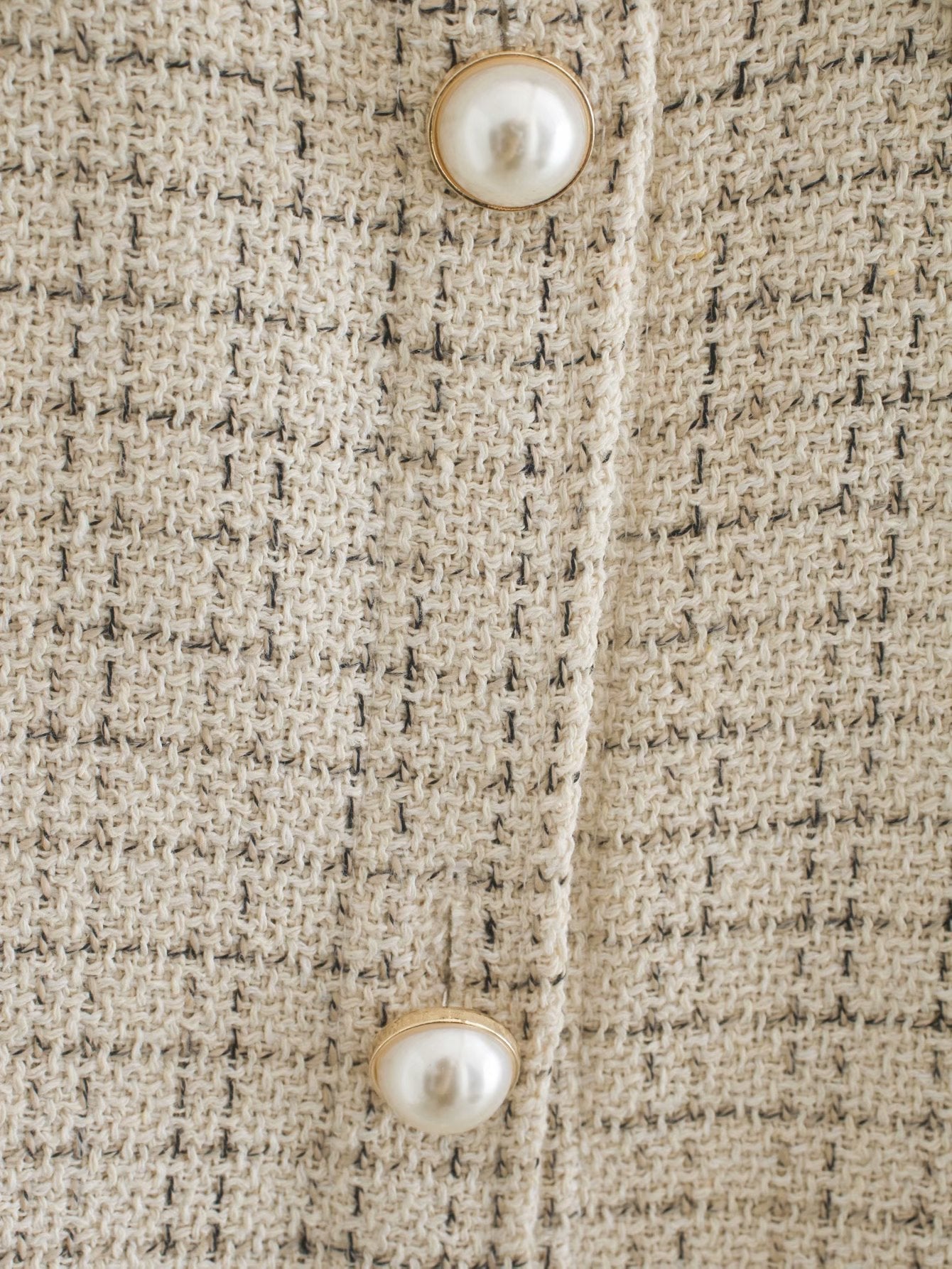 Célestea Chic Kappa with Pearl Buttons – Stylish Women's Outerwear
