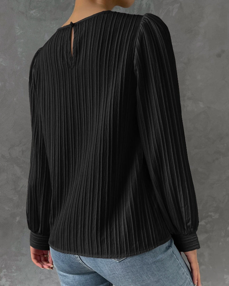 NOVA | Elegant blouse with lantern sleeves
