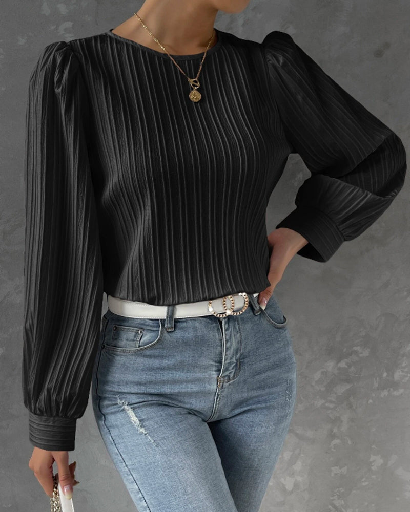 NOVA | Elegant blouse with lantern sleeves