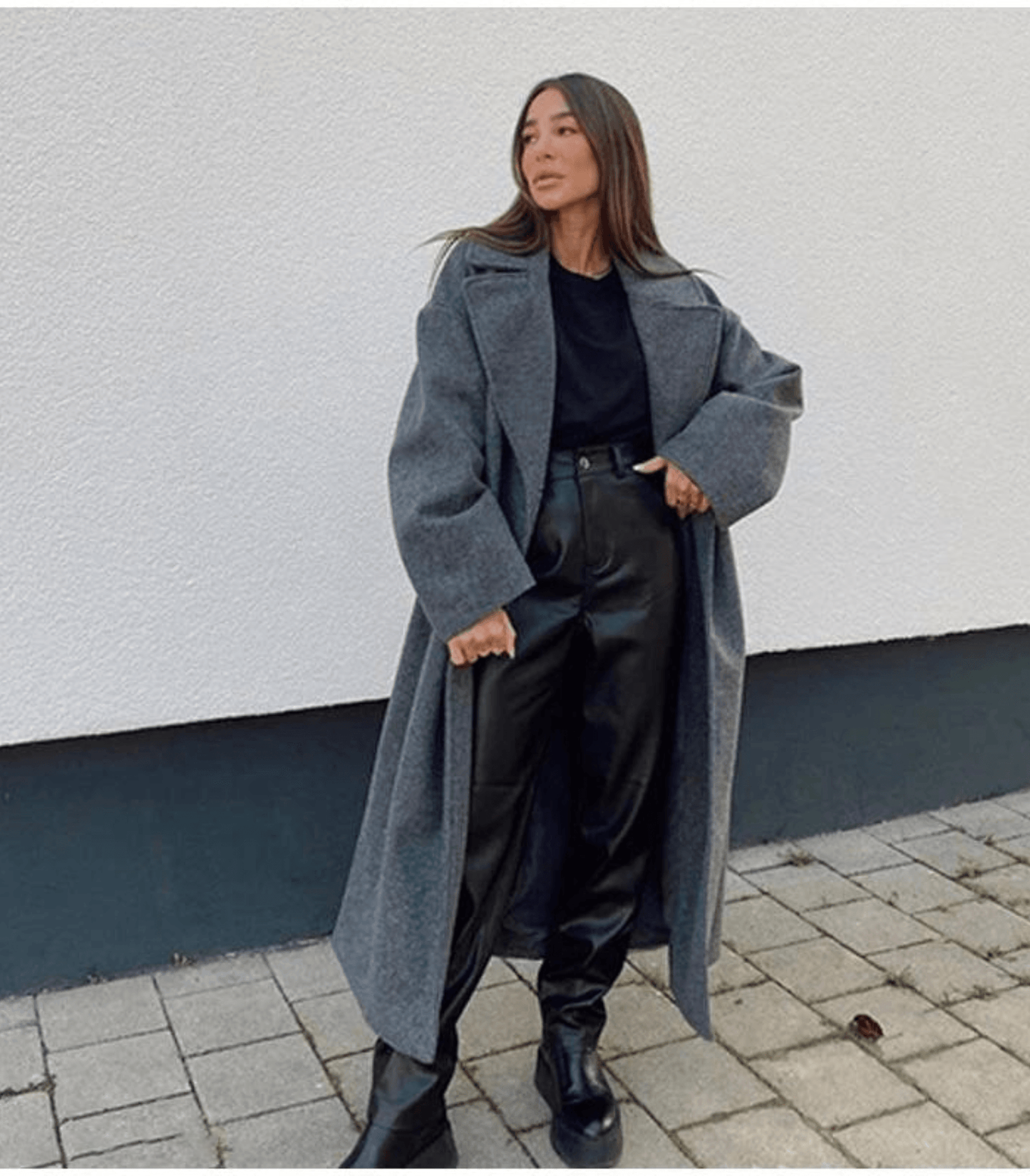 Women's Coat in Long Wool Blend – Double-Breasted with Wide Lapels