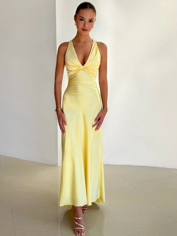 Luna Elegance – Long Evening Dress in Satin with V-neckline