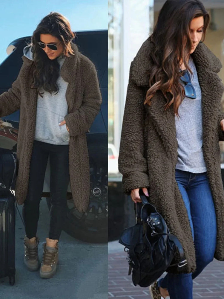 Elowé – Dam Long Jacket in Synthetic Fur – Soft Plush and Elegant Outer Jacket