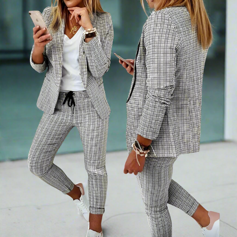 Aurielle Costume Set – Tailored Elegance Meets Modern Comfort