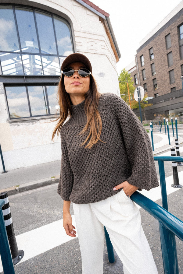 Halina Brun Kortærmet Cashmere Top – Varm Dametrøje til Vinteren