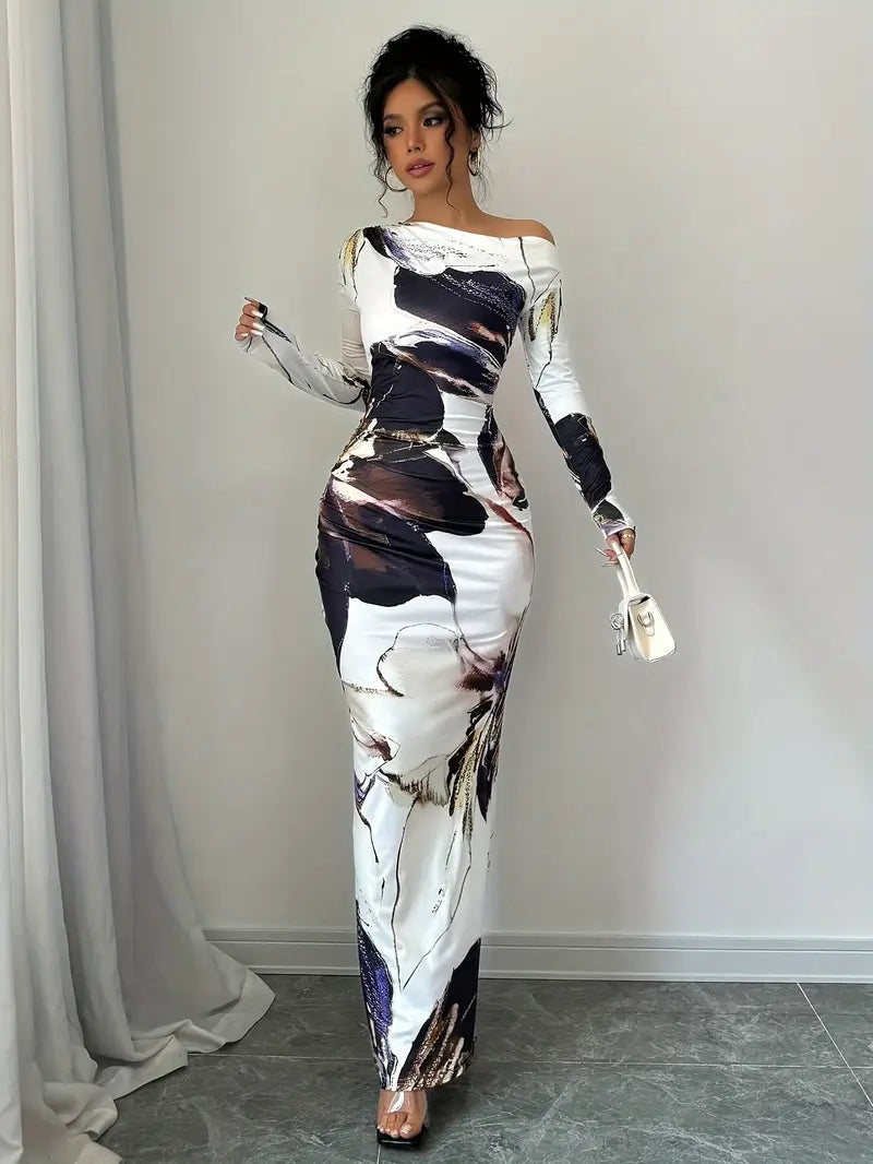 Seraphina Maxiklänning – Off Shoulder Grace med Mönstrad Charm