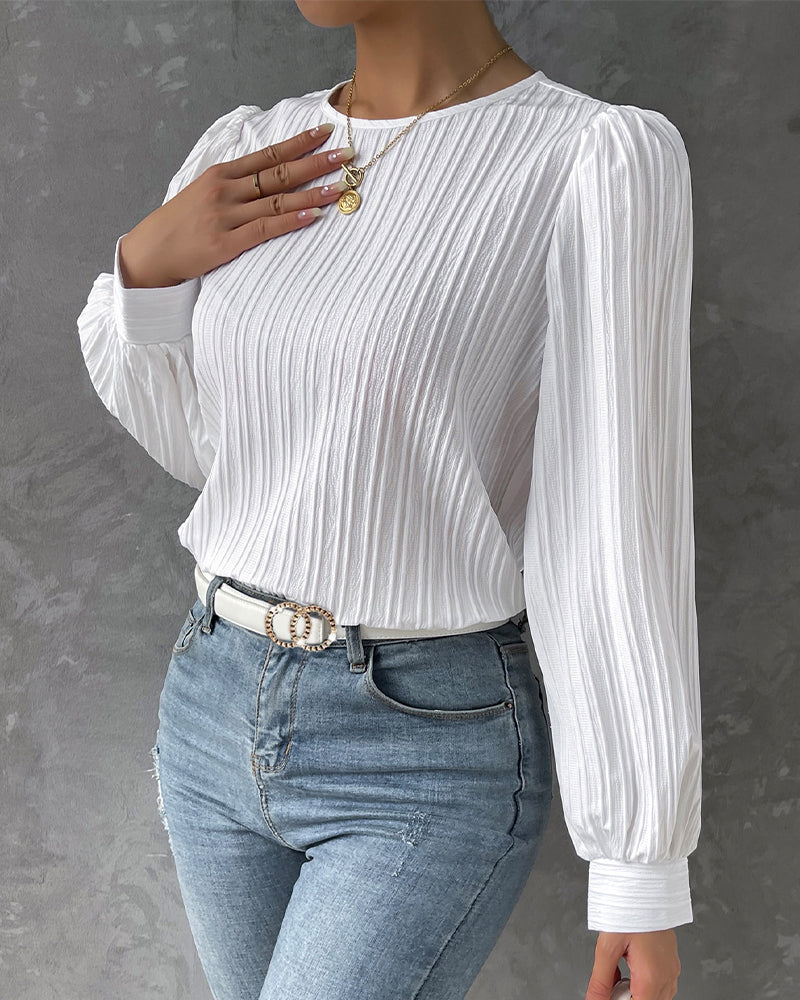 NOVA | Elegant blouse with lantern sleeves