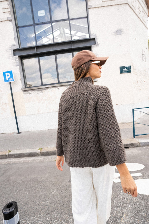 Halina Brun Kortærmet Cashmere Top – Varm Dametrøje til Vinteren