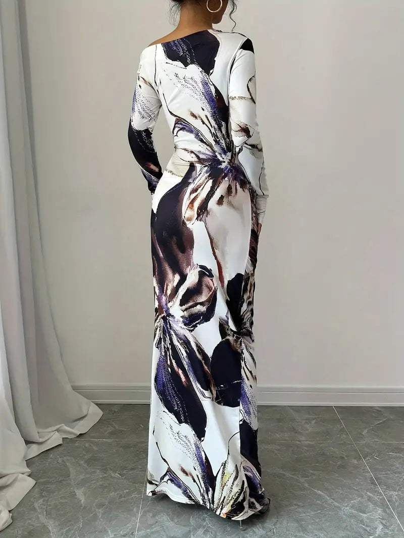 Seraphina Maxiklänning – Off Shoulder Grace med Mönstrad Charm