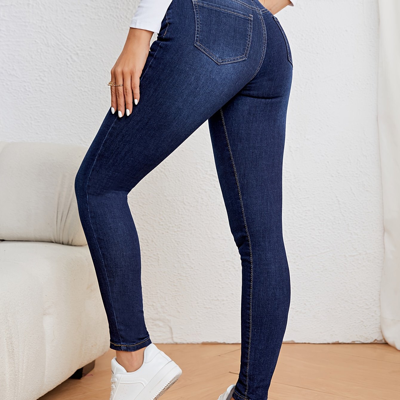 Aurelia | High-waisted Stretch Jeans in Light Denim