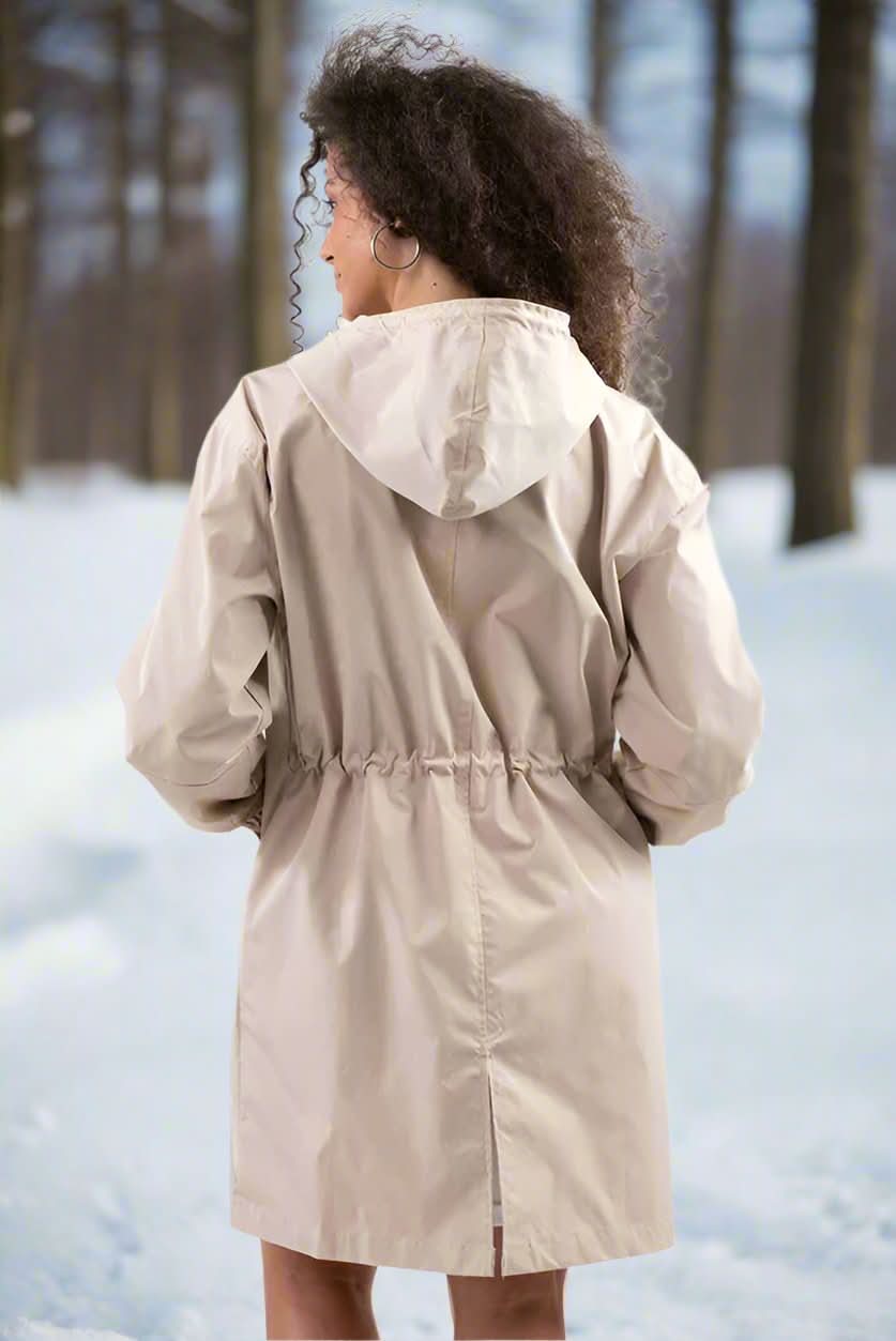 Dam Rain Jacket Knee-Length – Waterproof With Hood and Button Closure