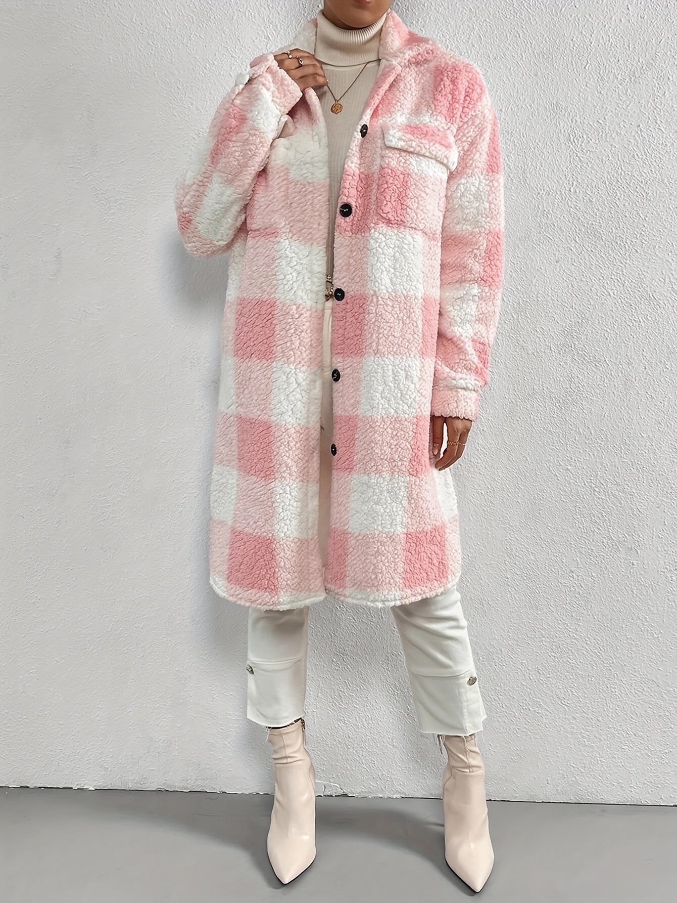 Dorotea – Warm Women's Jacket in Teddy with Classic Checkered Pattern