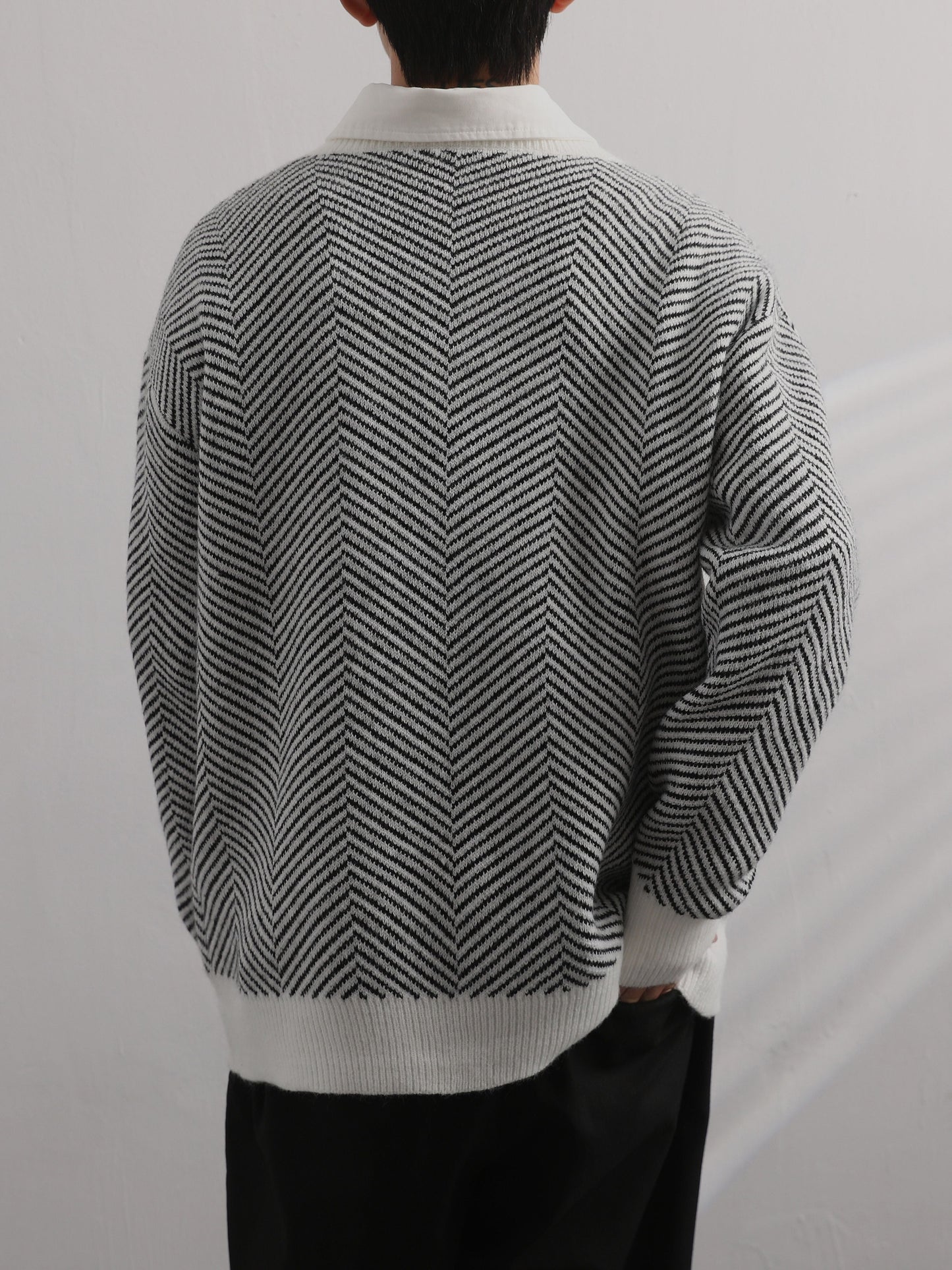 Thorsten Stylish Striped Loose Cardigan – Trendy Men’s Knitwear