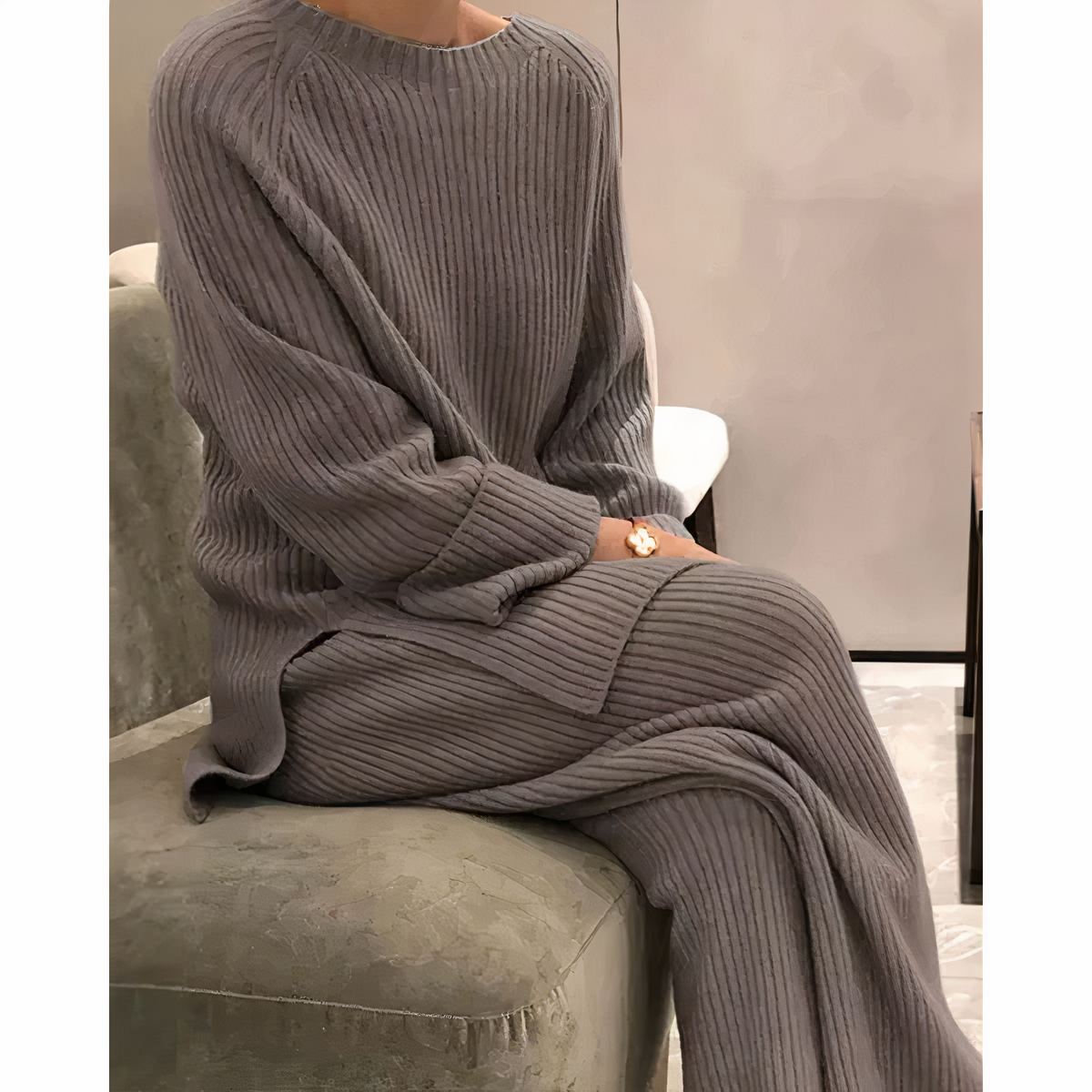 Alina – Elegant strikket sæt med trøje og bukser
