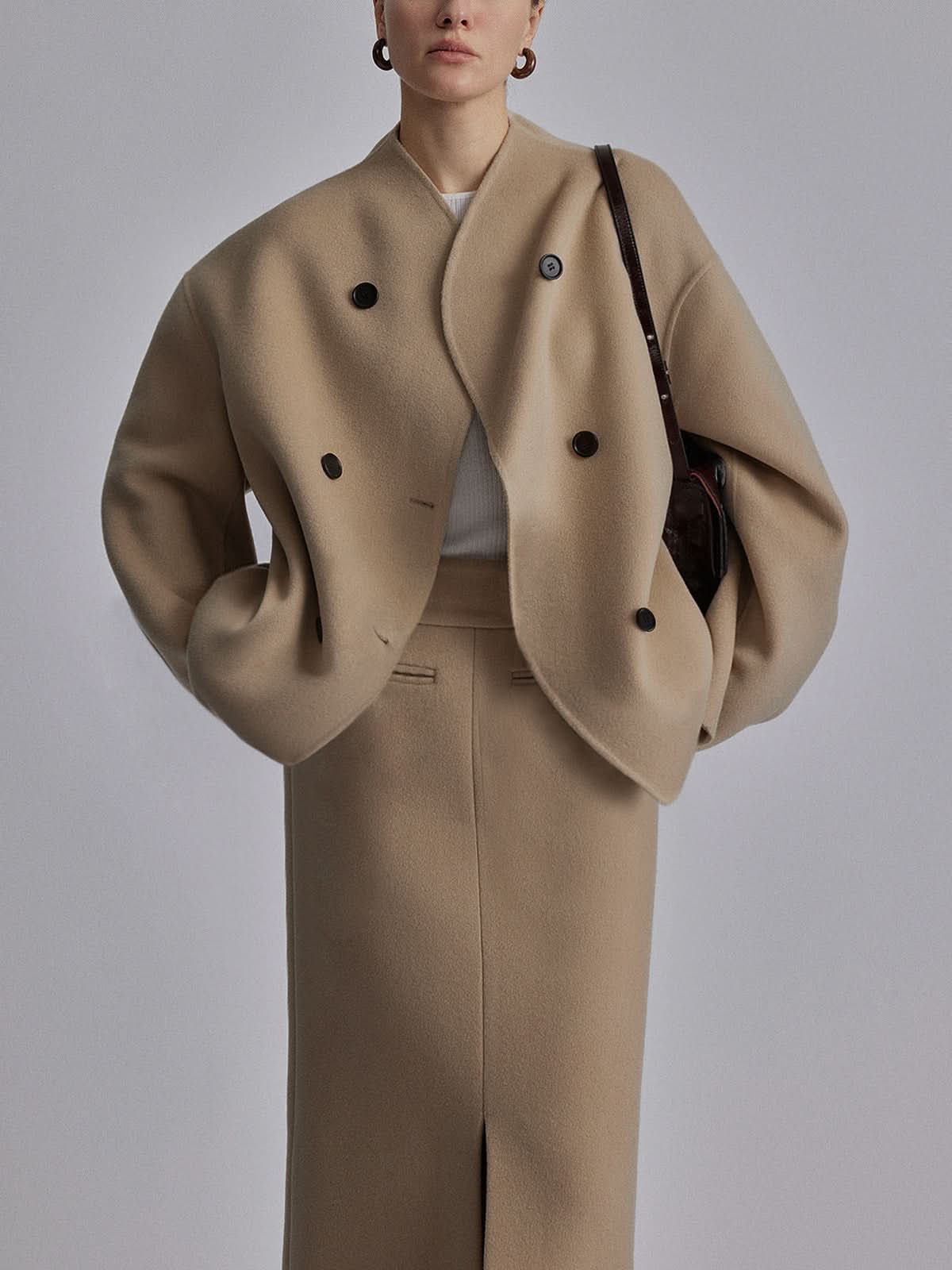 Chic double-breasted coat in wool blend for women with high collar