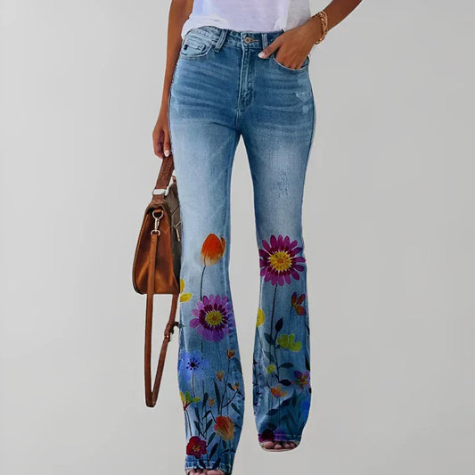 Blondina | Straight Jeans with Floral Touch