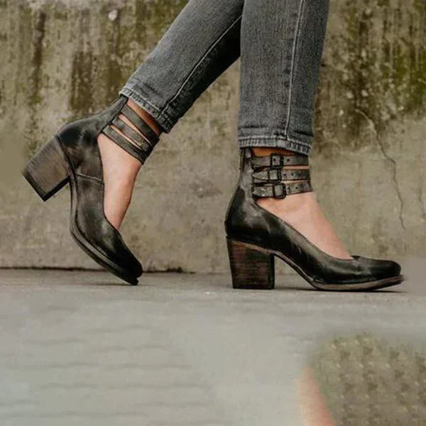Valentina | Elegant Pumps with Ankle Strap