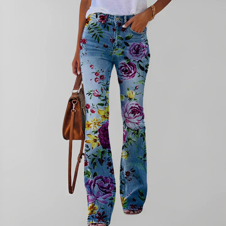 Blondina | Straight Jeans with Floral Touch