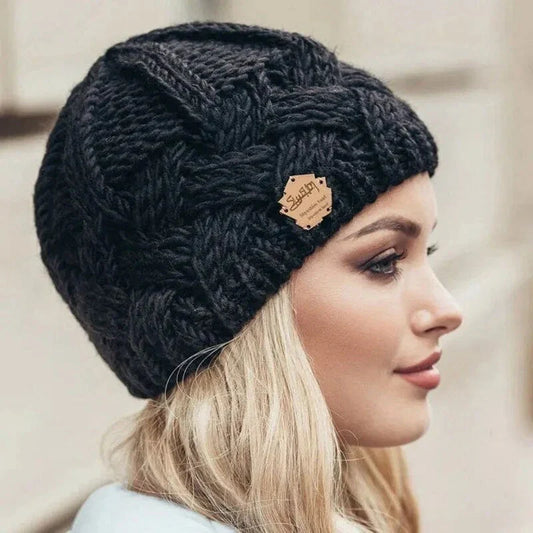 Alina | Soft and Trendy Knitted Beanie