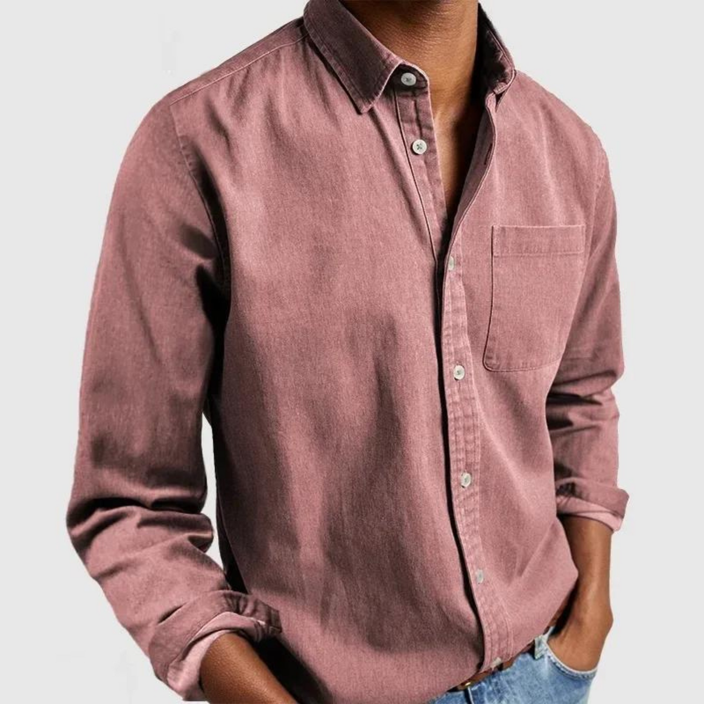 Casual long-sleeved shirt with button closure