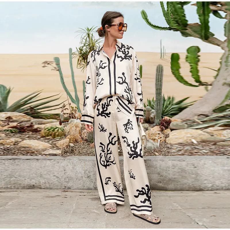 SOFIA™ | Two-piece Set with Patterned Shirt & Wide Pants
