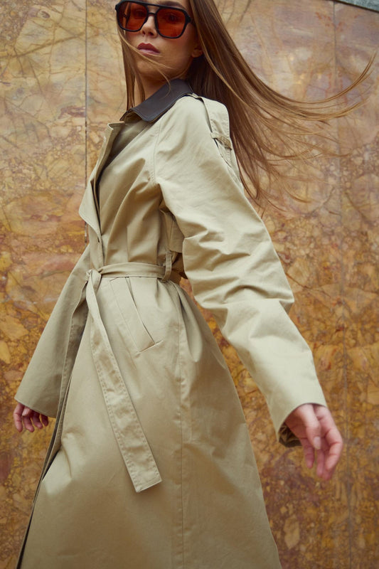 Hilma Kappa Warm Sand – Elegant Damkappa för Vintern
