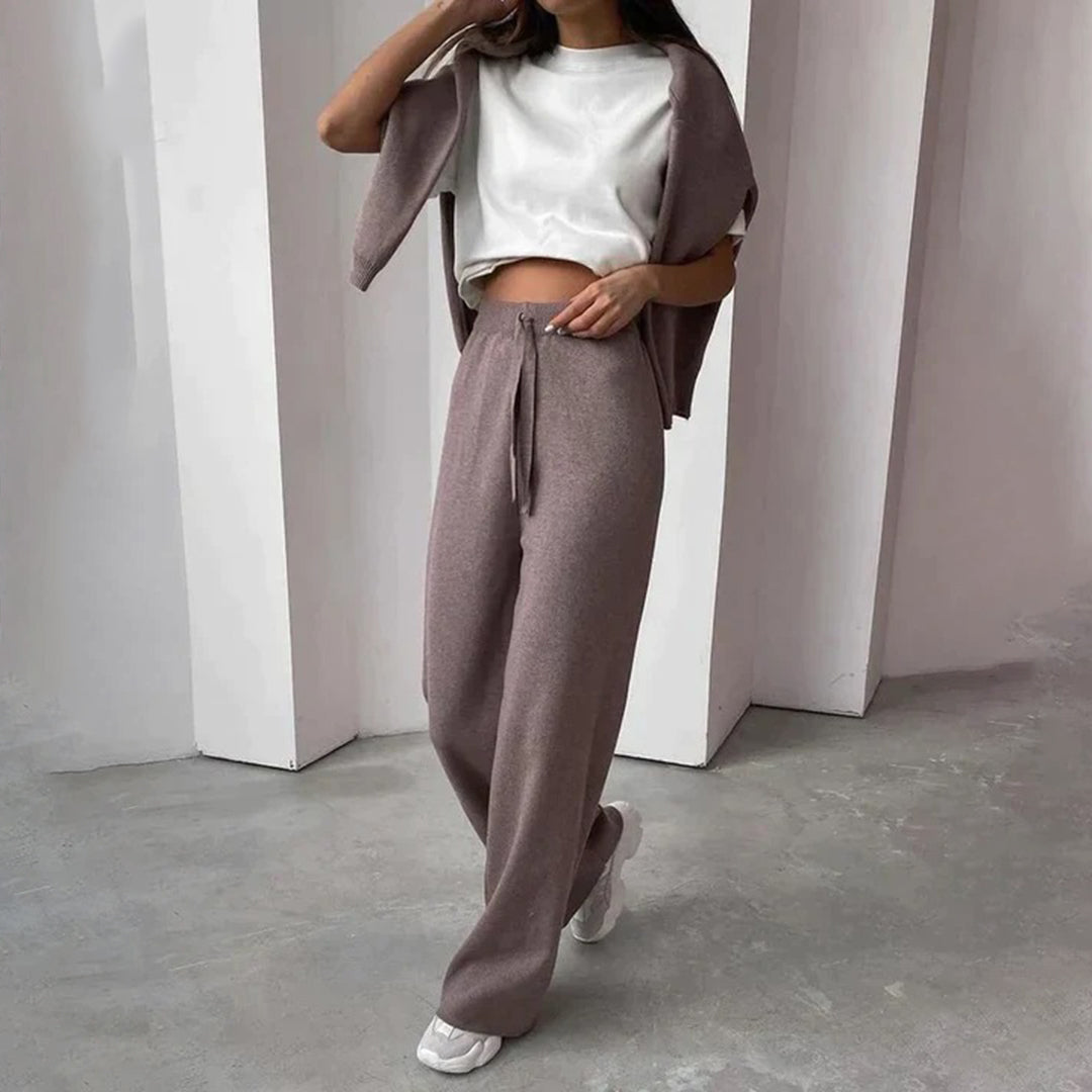Mirea™ | Strikket lounge-sæt i cashmere-look med skildpaddeskjorte