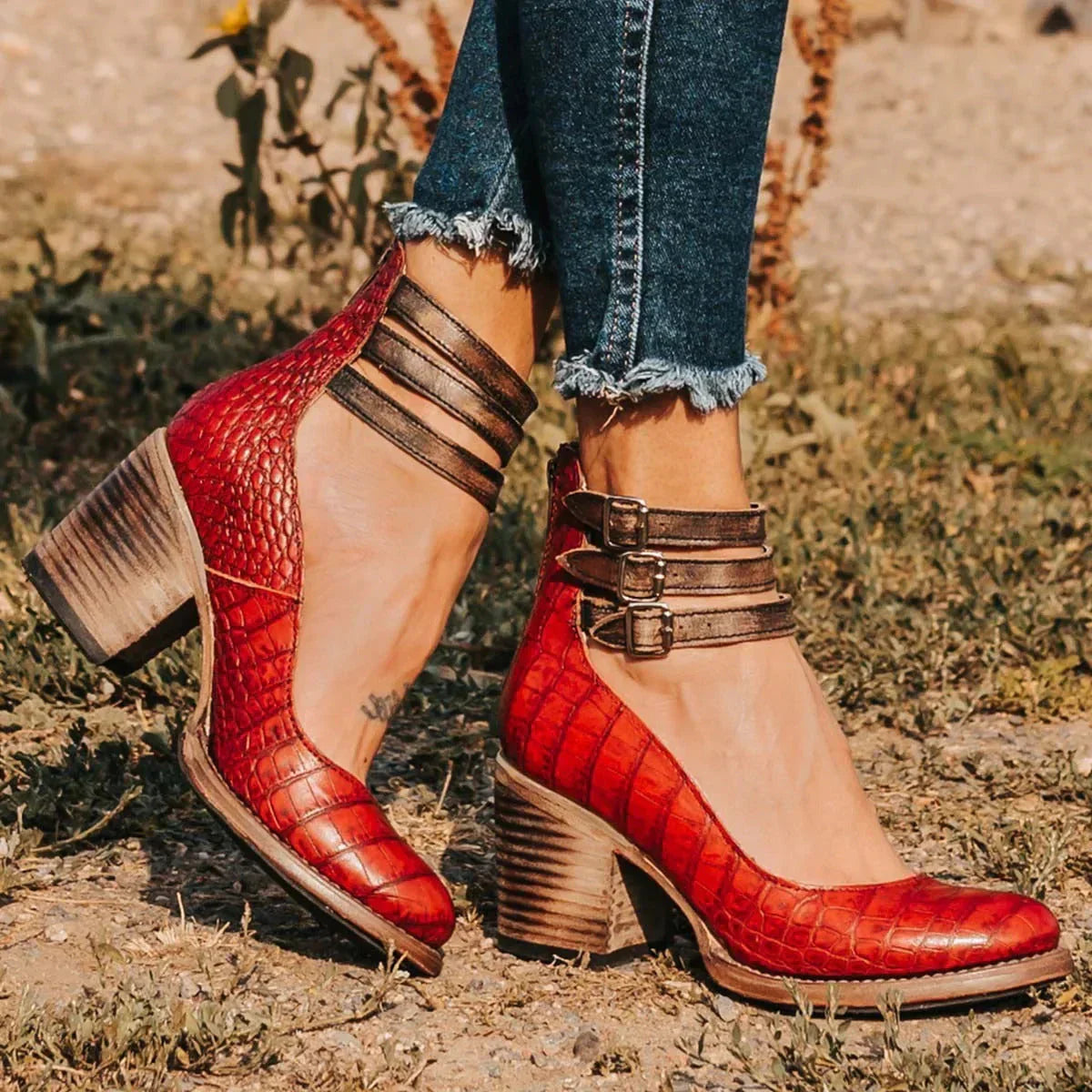 Valentina | Elegant Pumps with Ankle Strap