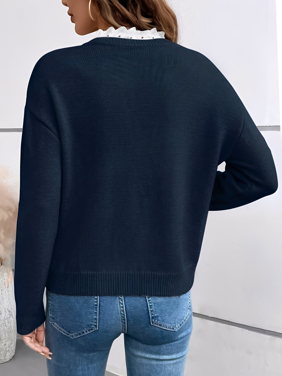 Blaire Sweatshirt – Relaxed Modern Style