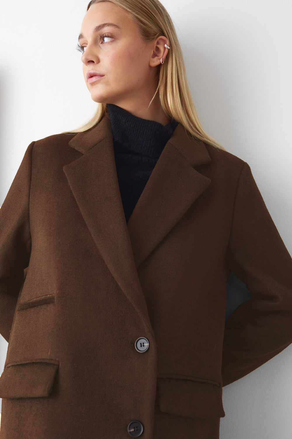 Berit Warm Women's Coat – Mid-length Coat in Chocolate