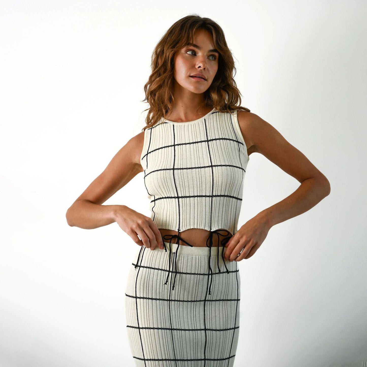 Naïra – Knitted Two-Piece Set with Ribbed Maxi Skirt and Crop Top