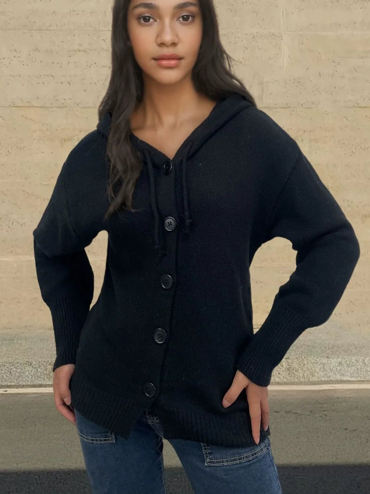Sivelle – Avslappnad Knäppt Stickad Hoodie med Ribbad Kant