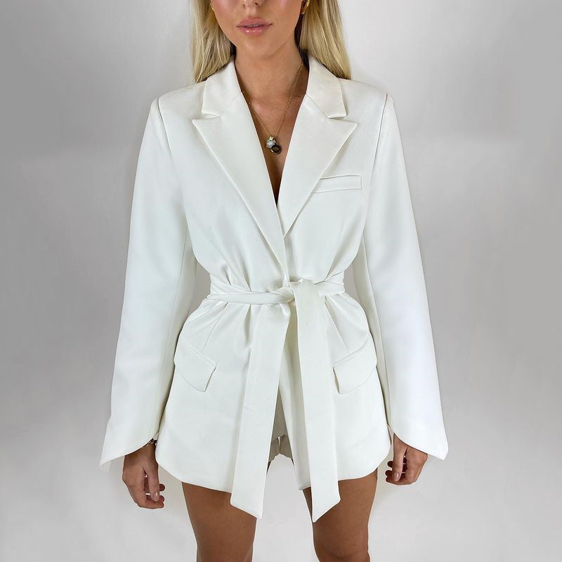 Fjordina – Chic Long Blazer with Belt at the Waist and Fitted Silhouette