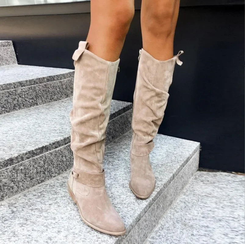 Elvira™ | Women's Retro Knee-High Boots with Low Heel | Stylish Autumn & Winter Boots
