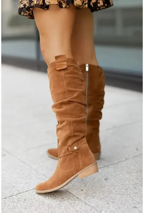 Elvira™ | Women's Retro Knee-High Boots with Low Heel | Stylish Autumn & Winter Boots